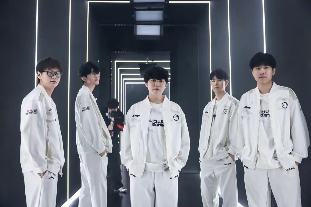 的深层次问 的深层次问