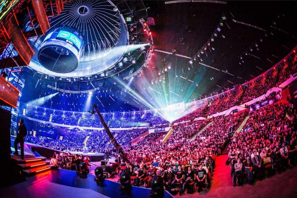 育专访中表 育专访中表