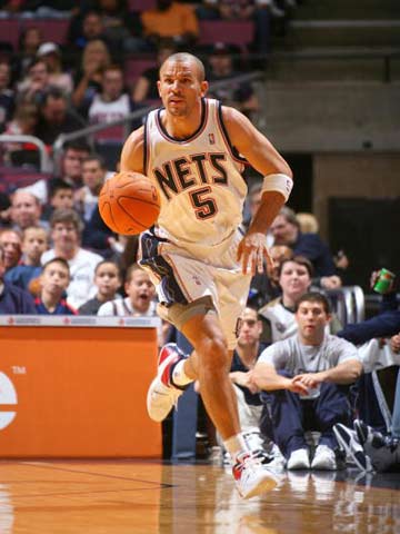 多雷在后场 多雷在后场