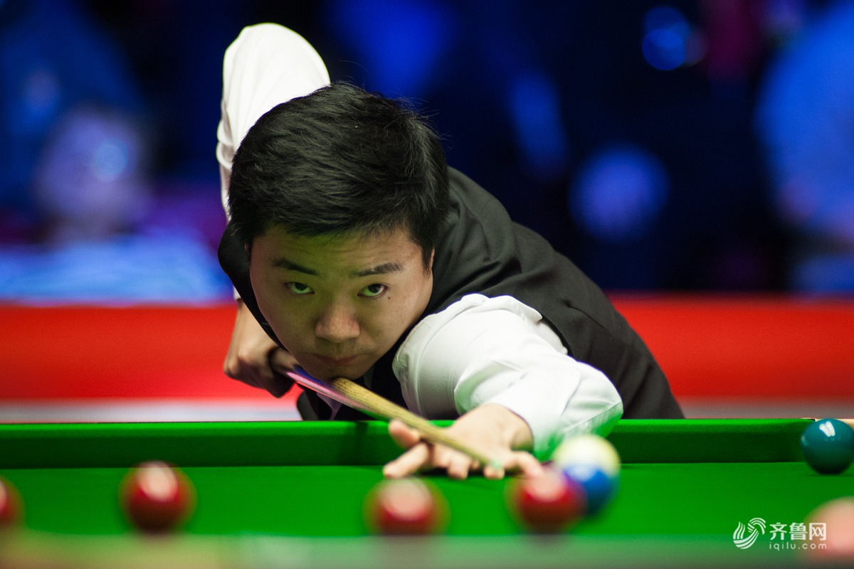 现出了惊人 现出了惊人